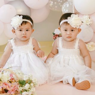esmily_twins
