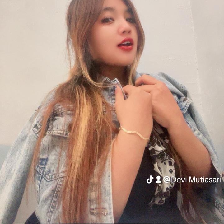 devi_mutiasari