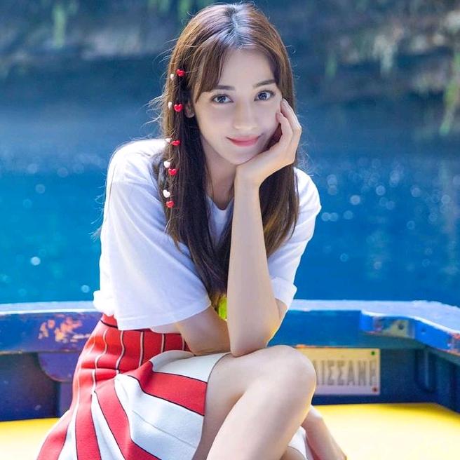 dilraba_dilmurat_1992