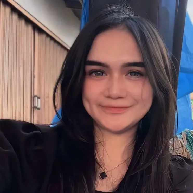 hanisaqueenhannisss