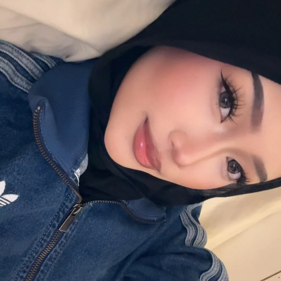 hrllyna_