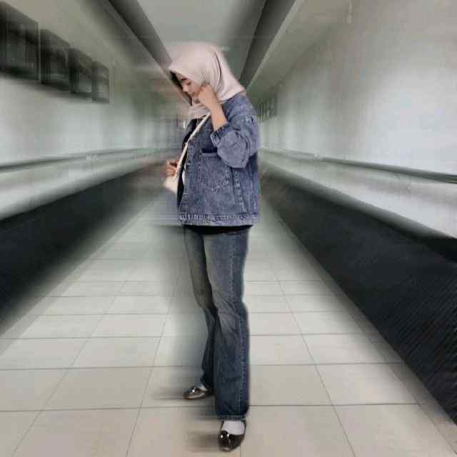 moms_aleesyarezel