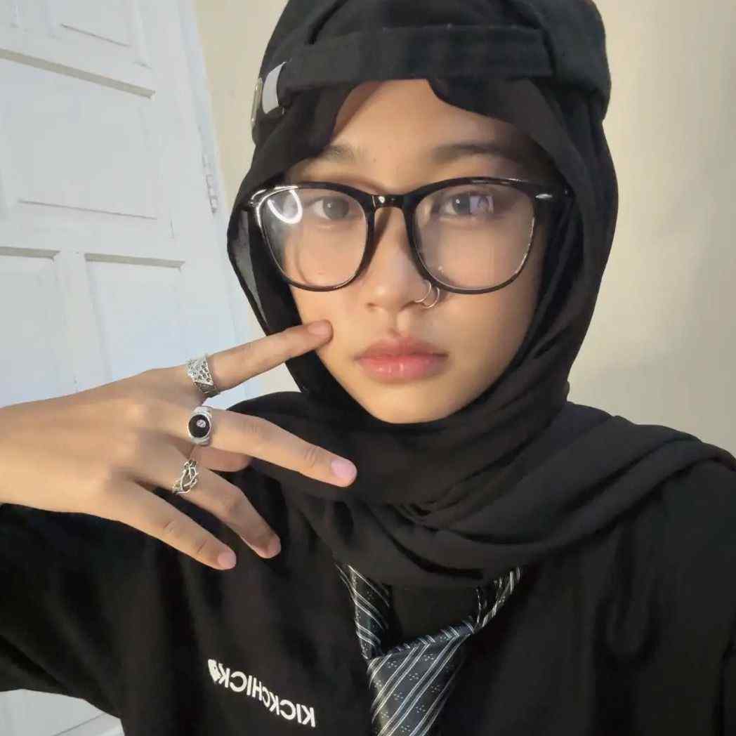 naamk_elly