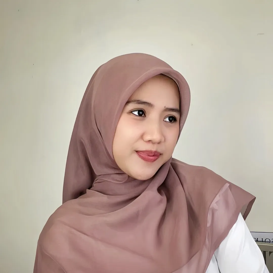 nadiafathian