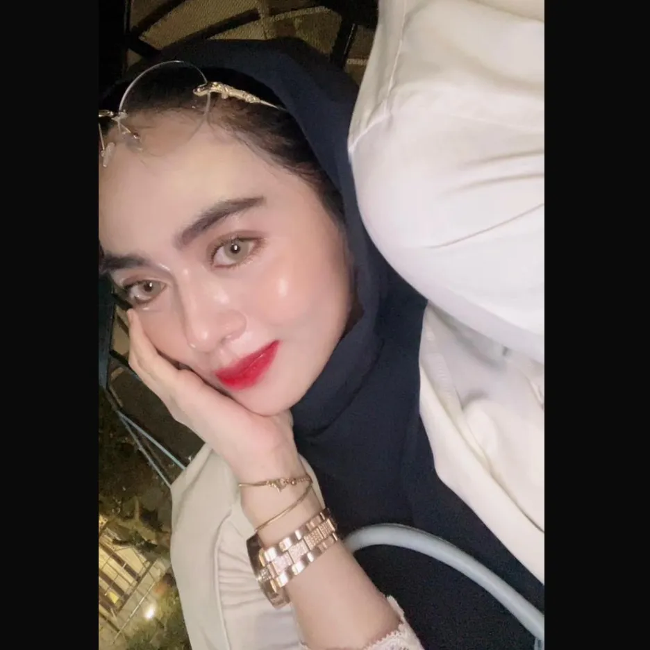ratna.sheiraz