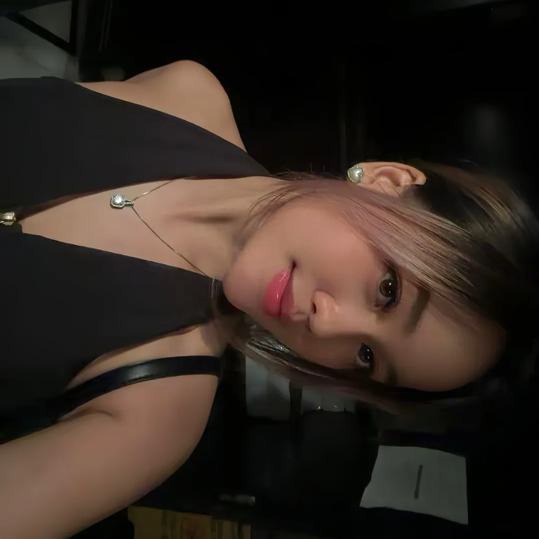 rosegoldqueenzc
