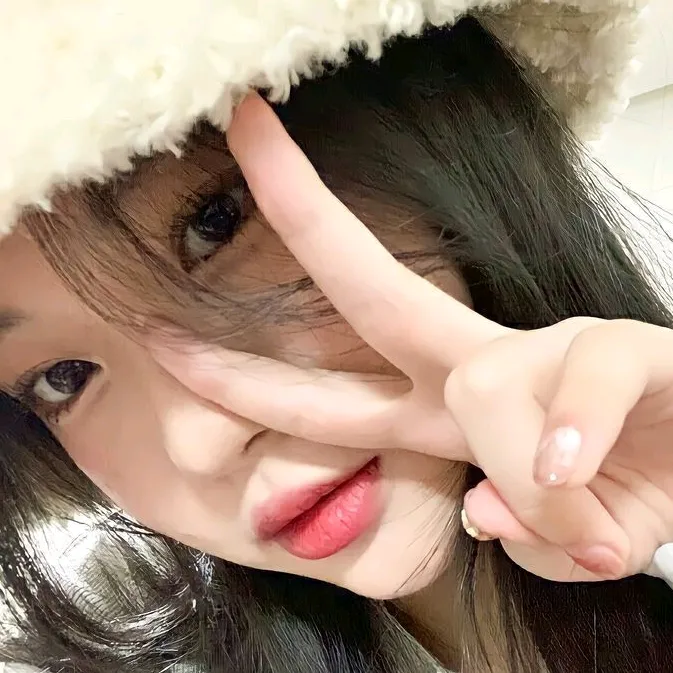 vaniaaanya