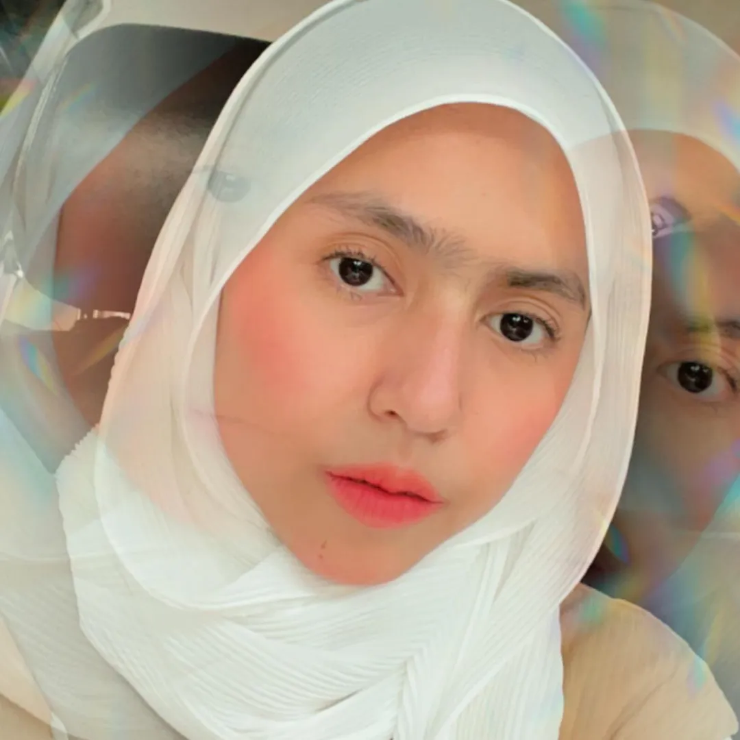 zainaazkia