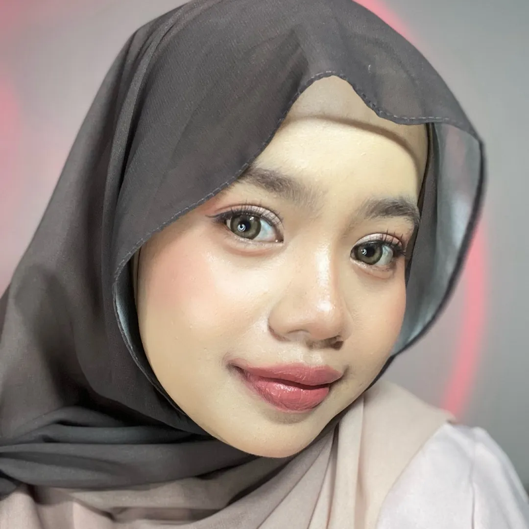 zizahann_